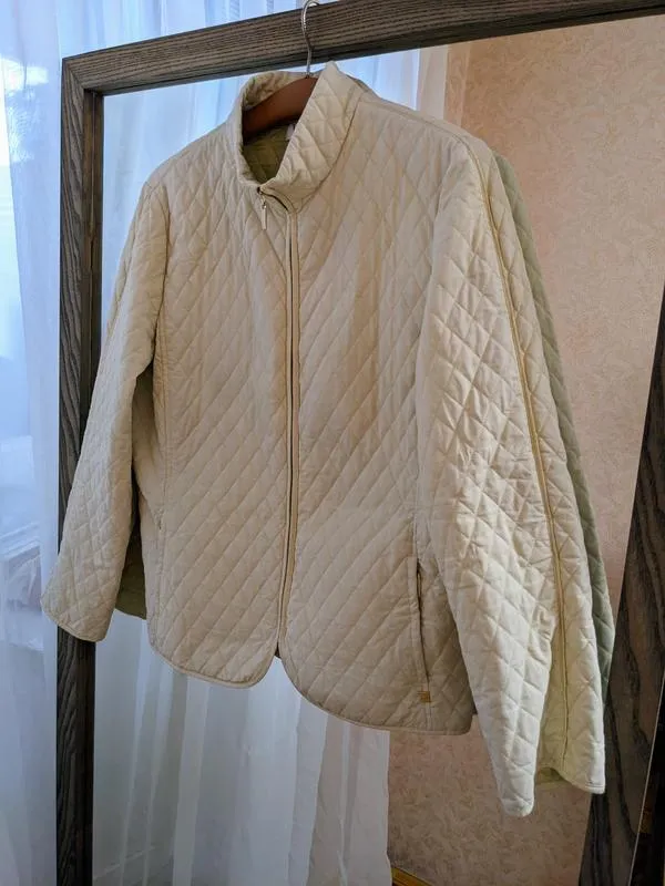 Легкая женская стильная куртка viyella