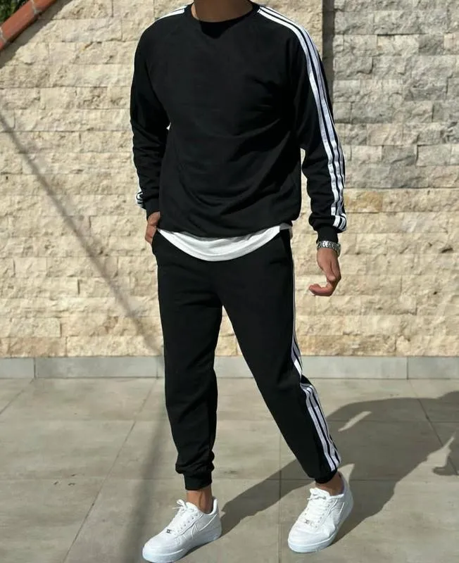 Мужской костюм