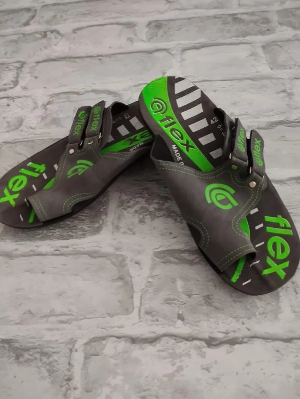 Мужские шлепки