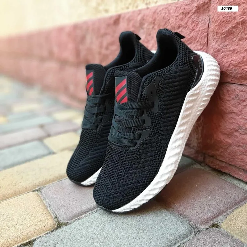 Мужские кроссовки adidas????