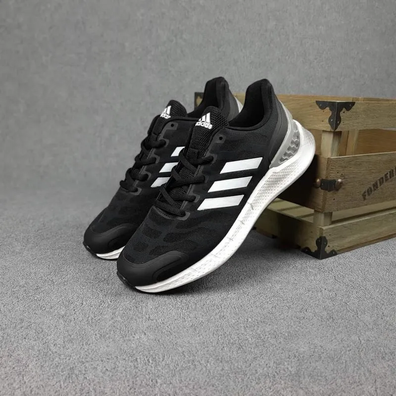 Мужские кроссовки adidas ventania????