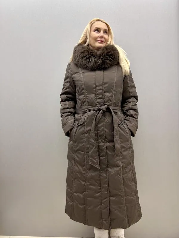 Женское пальто decently