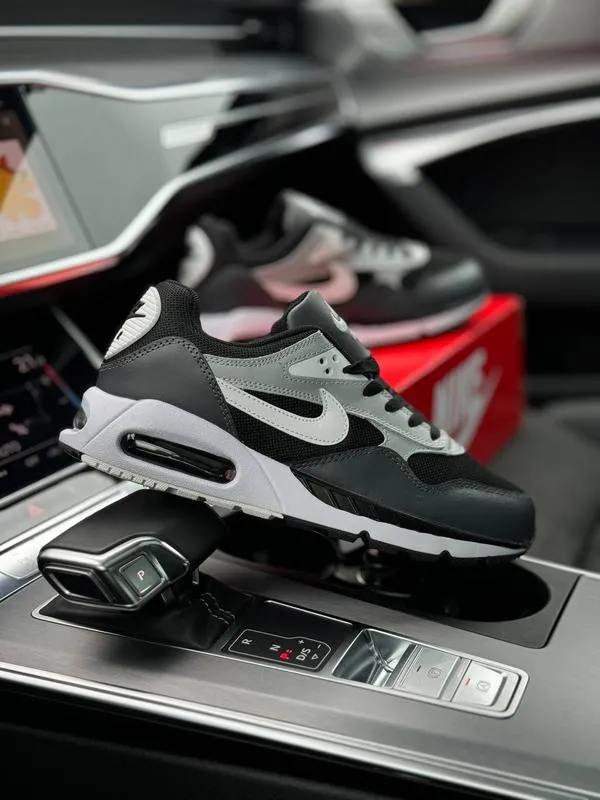 Кроссовки nike air max correlate