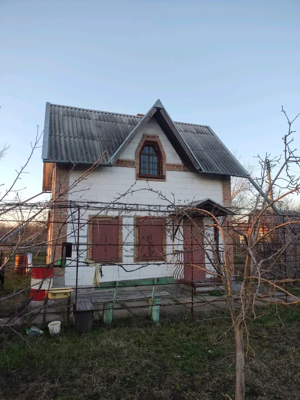 Продам дачу.