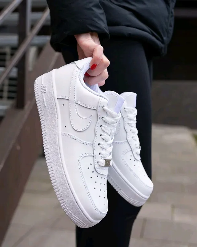 Жіночі кросівки Nike Air Force 1 Low ‘07 White Edition