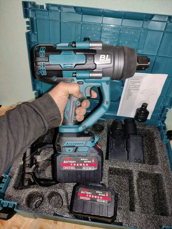 Потужний гайковерт 1 