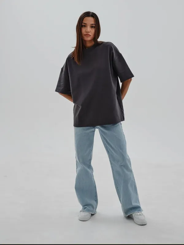 Базовая крутая футболка oversize графит