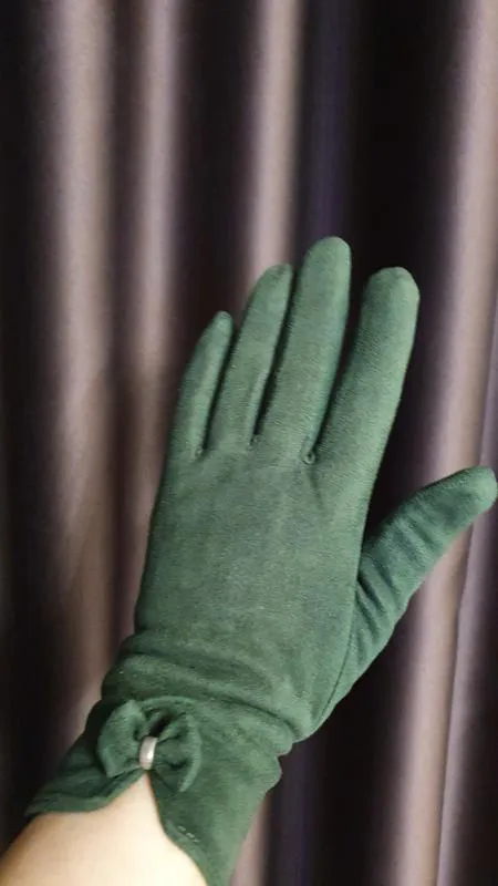 Стильные женские перчатки