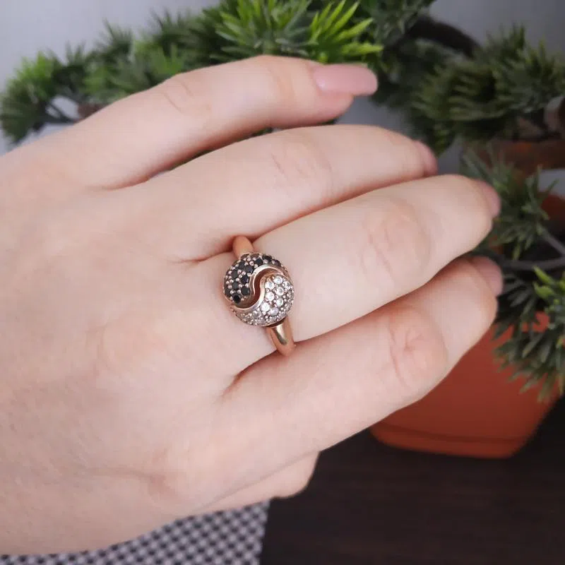 Кольцо серебро 925 проьы, позолоченное кольцо с фианитами
